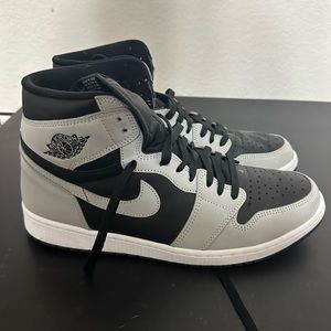 Jordan 1 (SIZE 13)